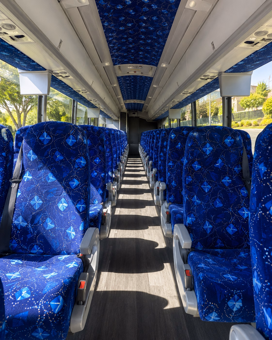 charter buses for corporate events and client entertainment at hollywood park