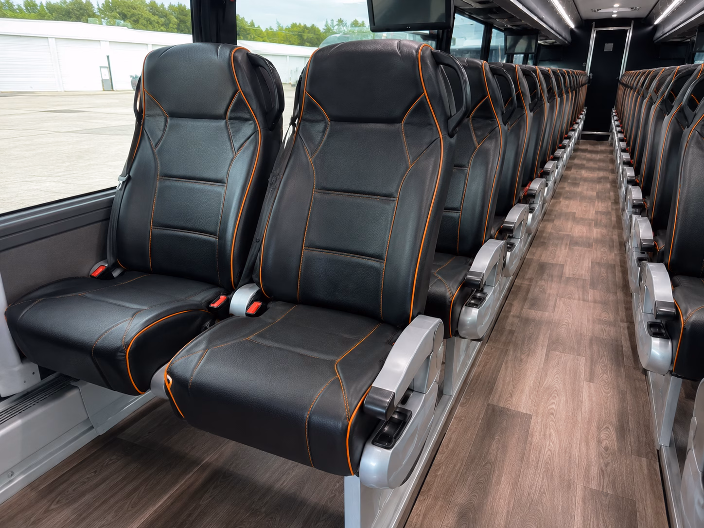 how the type of bus you choose changes the price in inglewood california